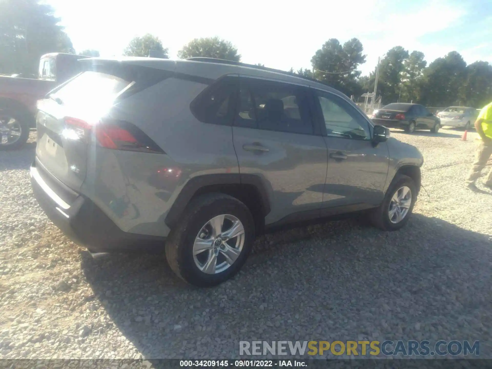 4 Photograph of a damaged car 2T3W1RFV3MW178081 TOYOTA RAV4 2021