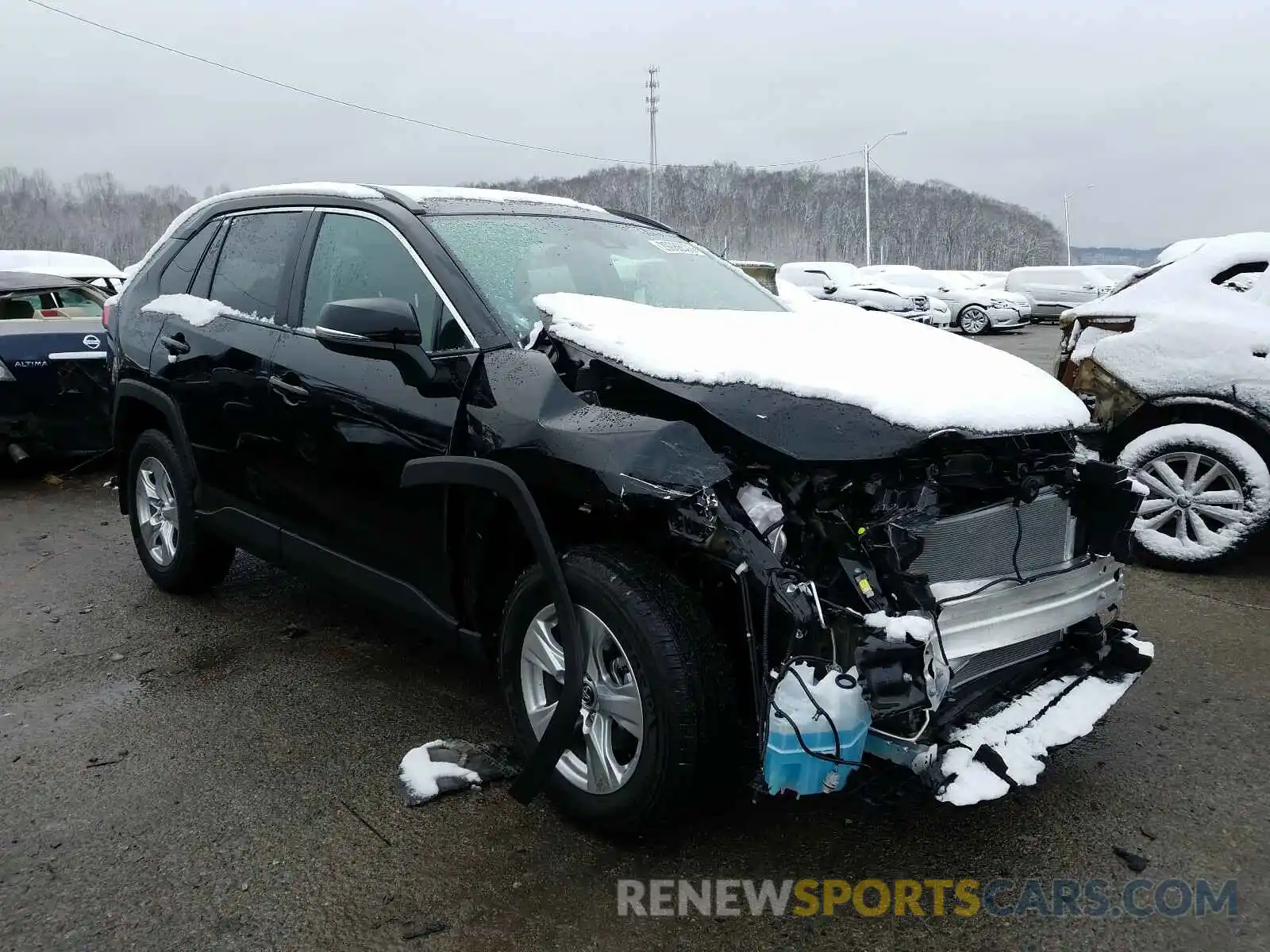 1 Photograph of a damaged car 2T3W1RFV4MC094711 TOYOTA RAV4 2021