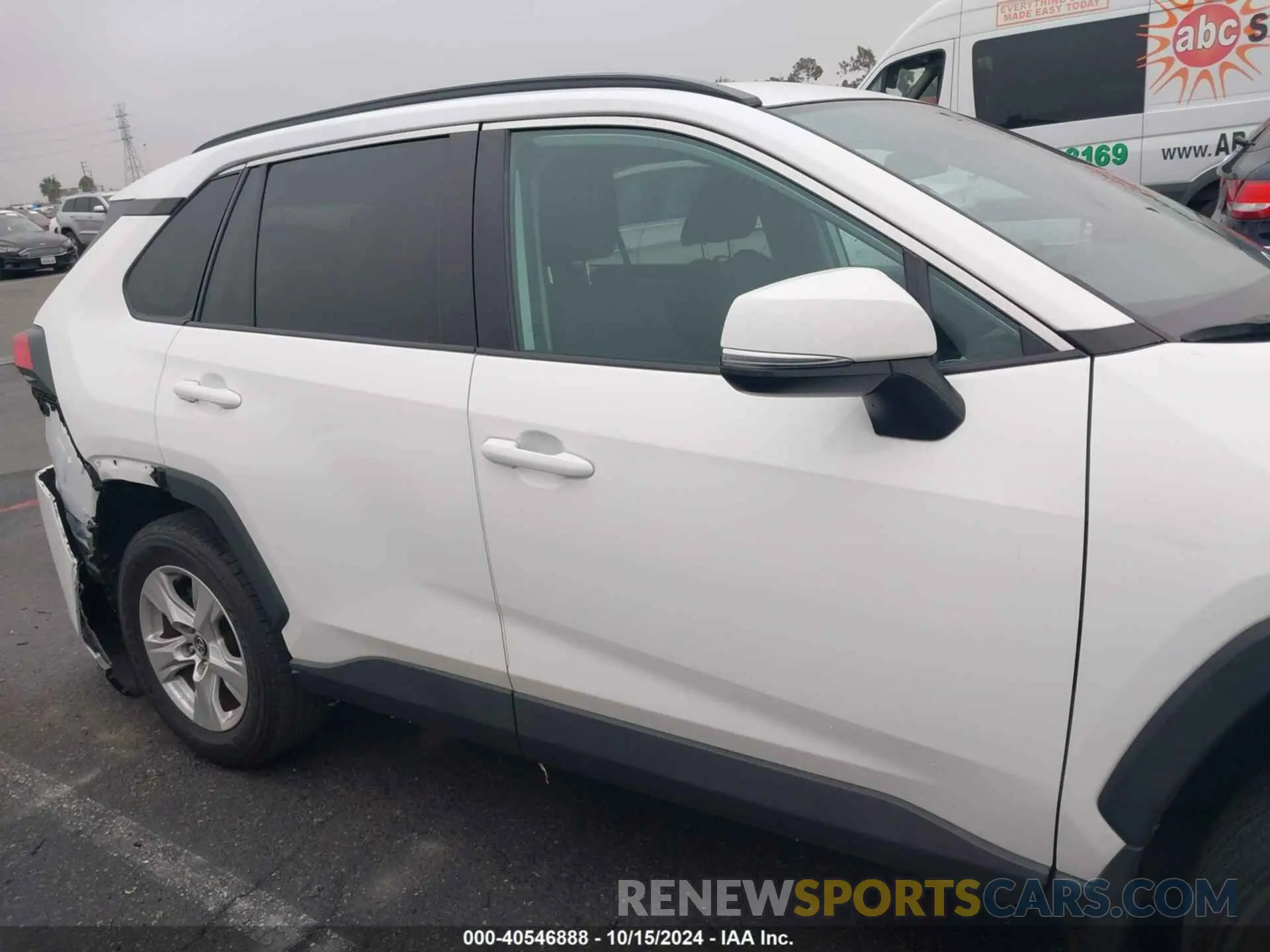 14 Photograph of a damaged car 2T3W1RFV4MC097642 TOYOTA RAV4 2021