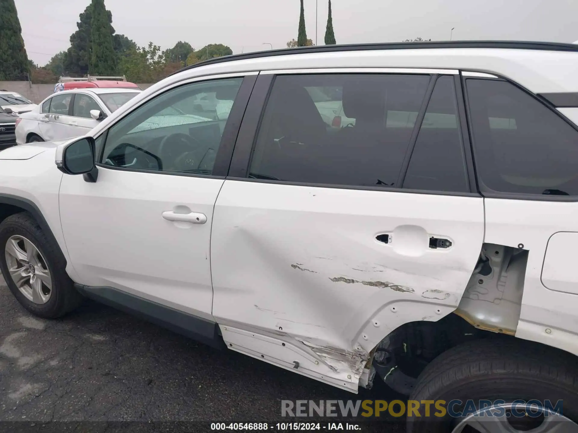 15 Photograph of a damaged car 2T3W1RFV4MC097642 TOYOTA RAV4 2021