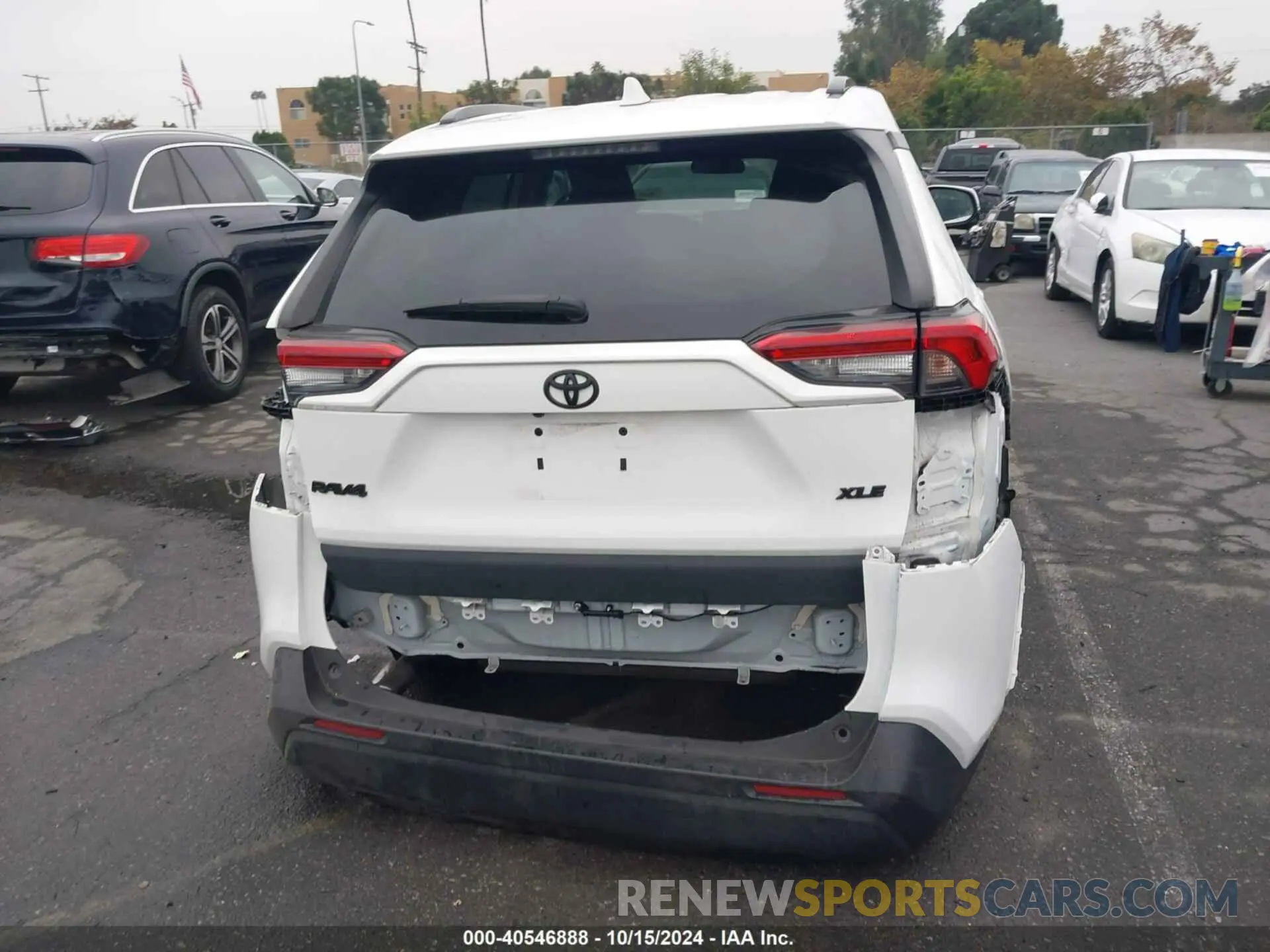 17 Photograph of a damaged car 2T3W1RFV4MC097642 TOYOTA RAV4 2021