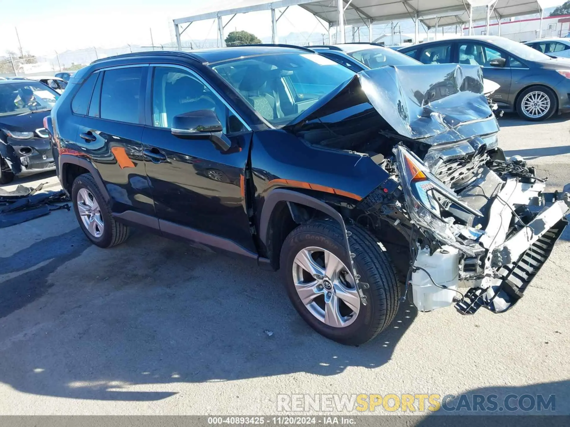 1 Photograph of a damaged car 2T3W1RFV4MC099004 TOYOTA RAV4 2021