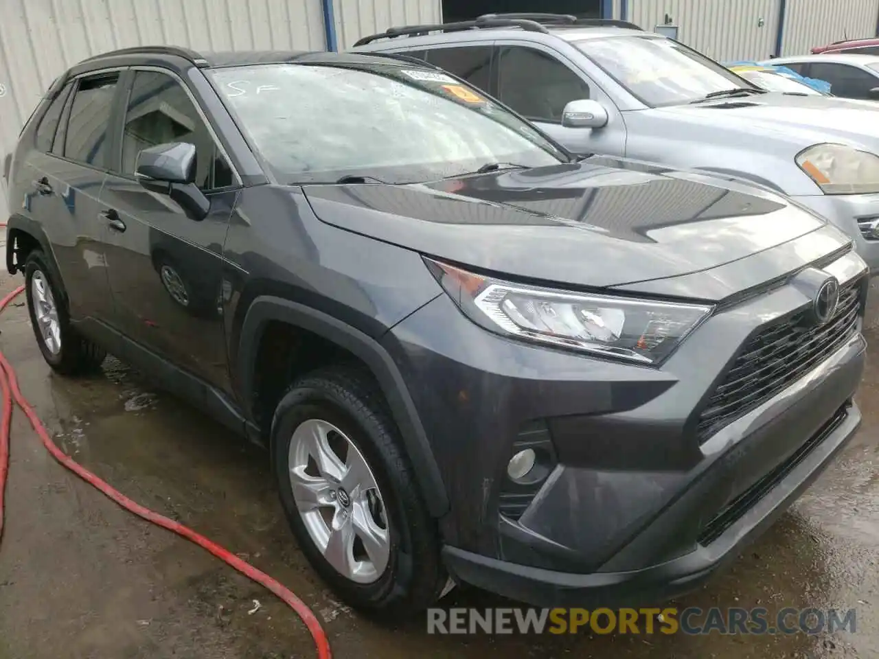 1 Photograph of a damaged car 2T3W1RFV4MC101575 TOYOTA RAV4 2021