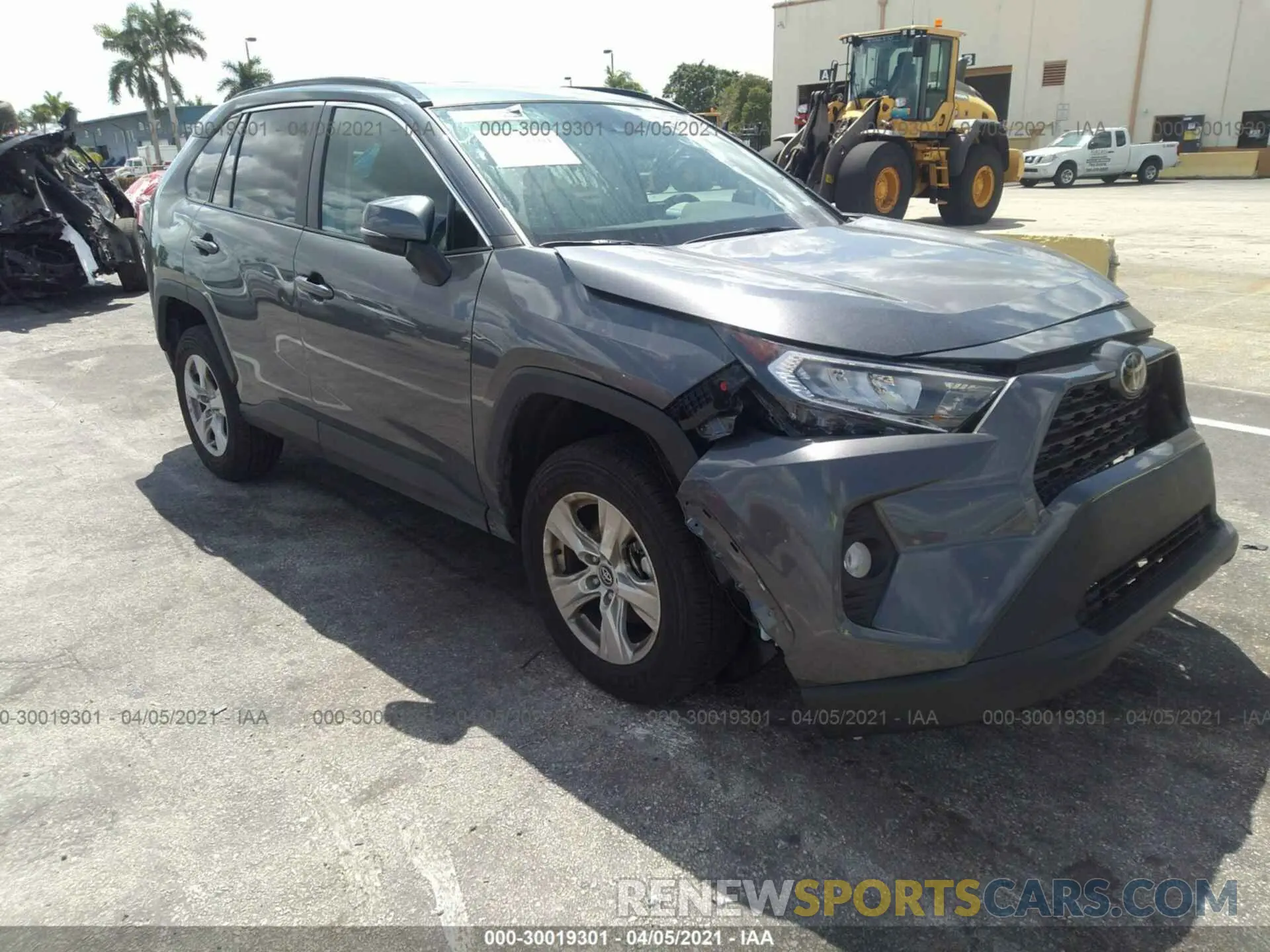 1 Photograph of a damaged car 2T3W1RFV4MC101611 TOYOTA RAV4 2021
