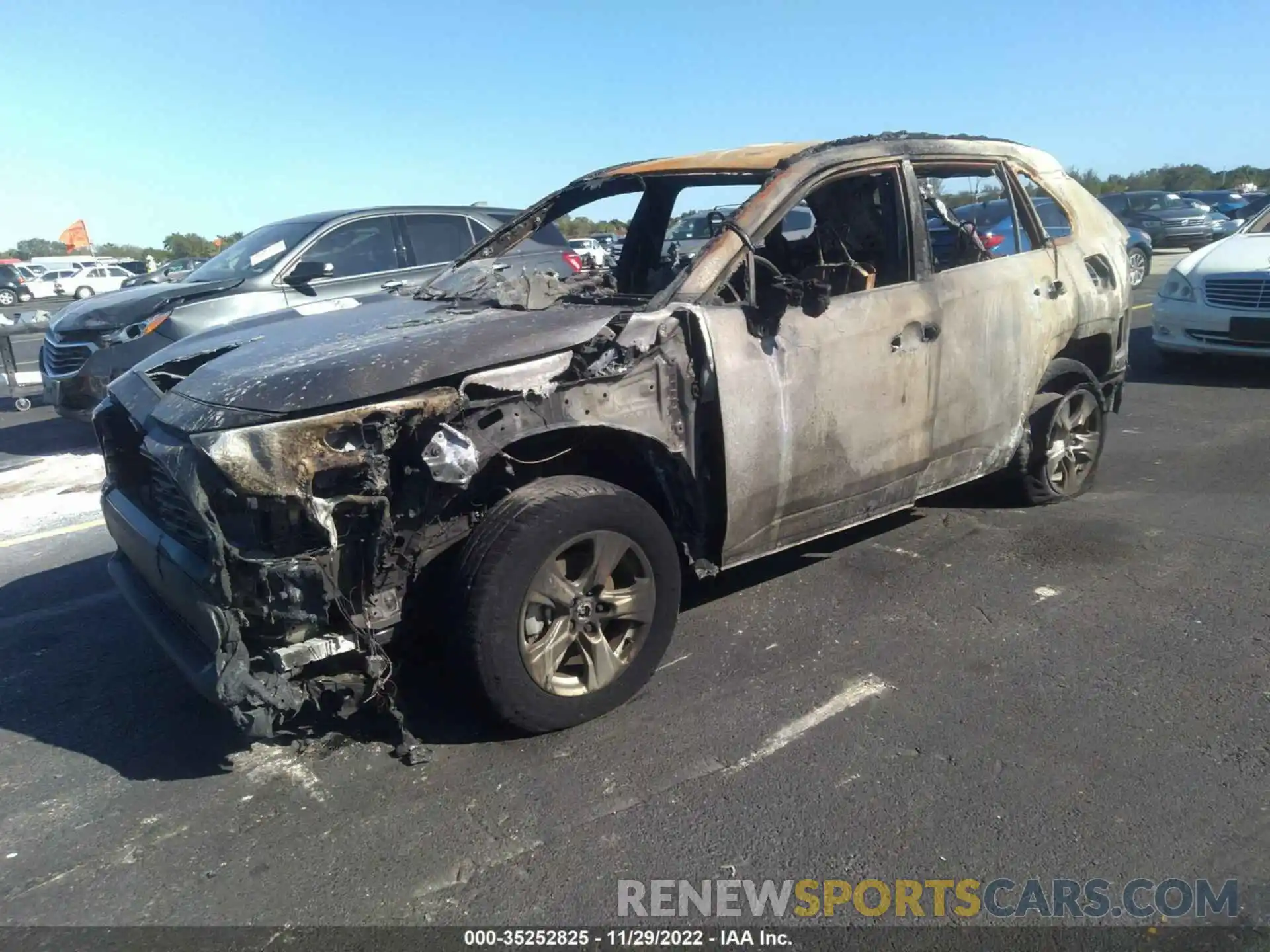 2 Photograph of a damaged car 2T3W1RFV4MC102760 TOYOTA RAV4 2021