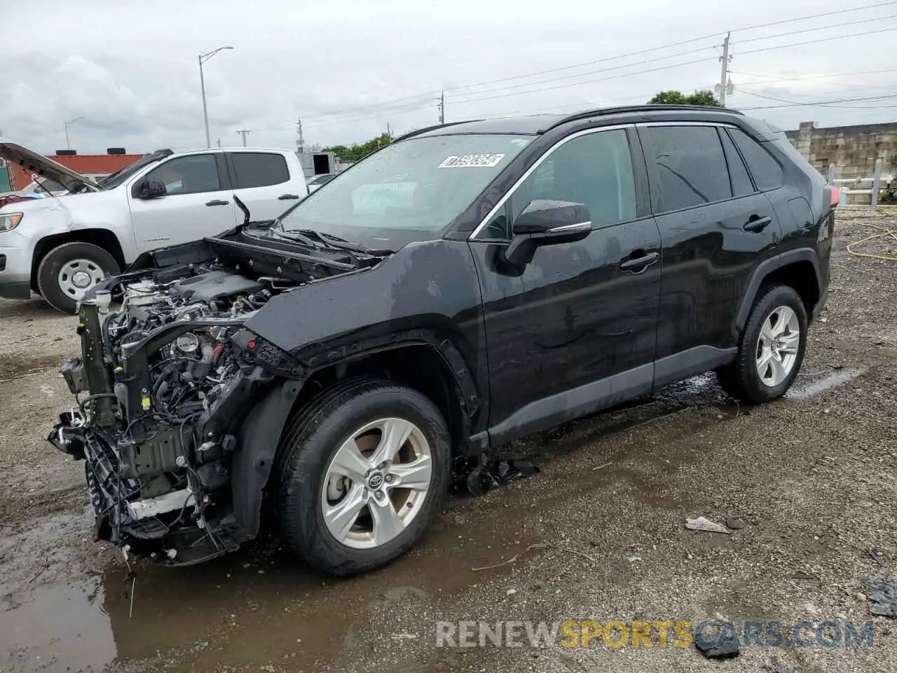 1 Photograph of a damaged car 2T3W1RFV4MC102970 TOYOTA RAV4 2021