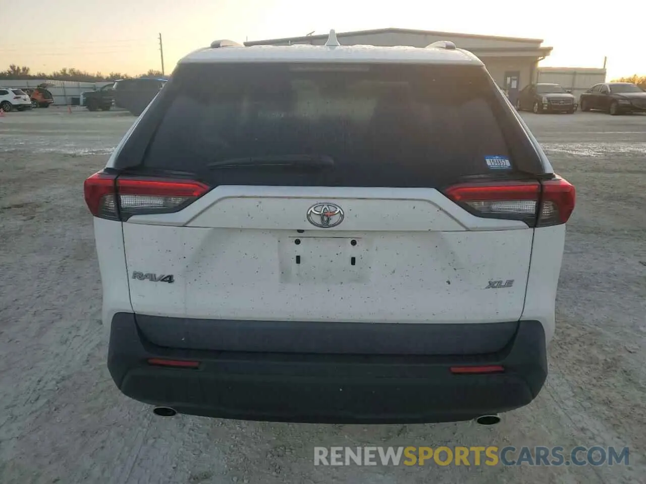 6 Photograph of a damaged car 2T3W1RFV4MC105500 TOYOTA RAV4 2021