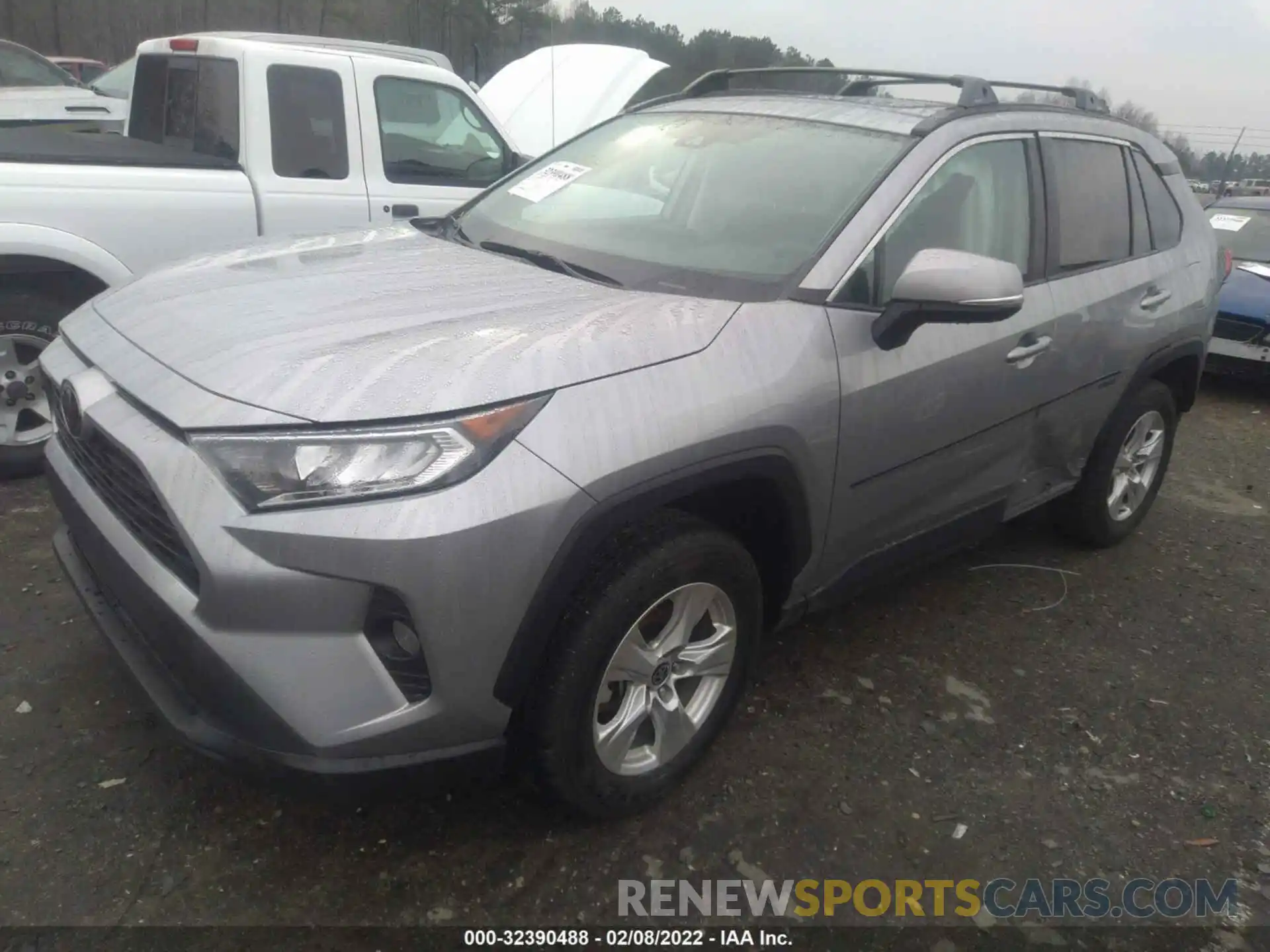 2 Photograph of a damaged car 2T3W1RFV4MC111149 TOYOTA RAV4 2021