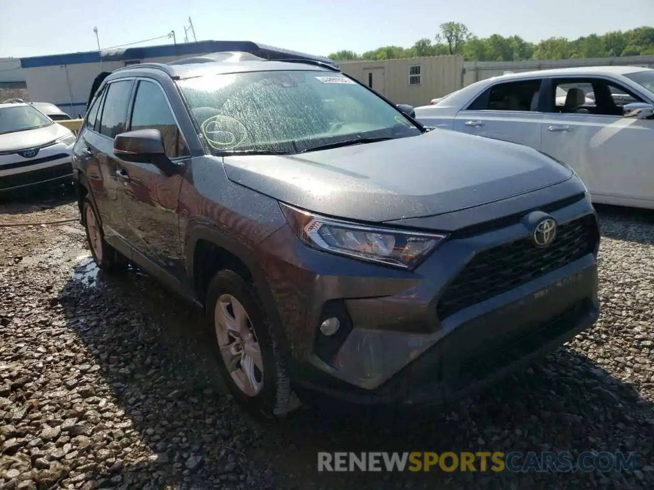 1 Photograph of a damaged car 2T3W1RFV4MC114441 TOYOTA RAV4 2021