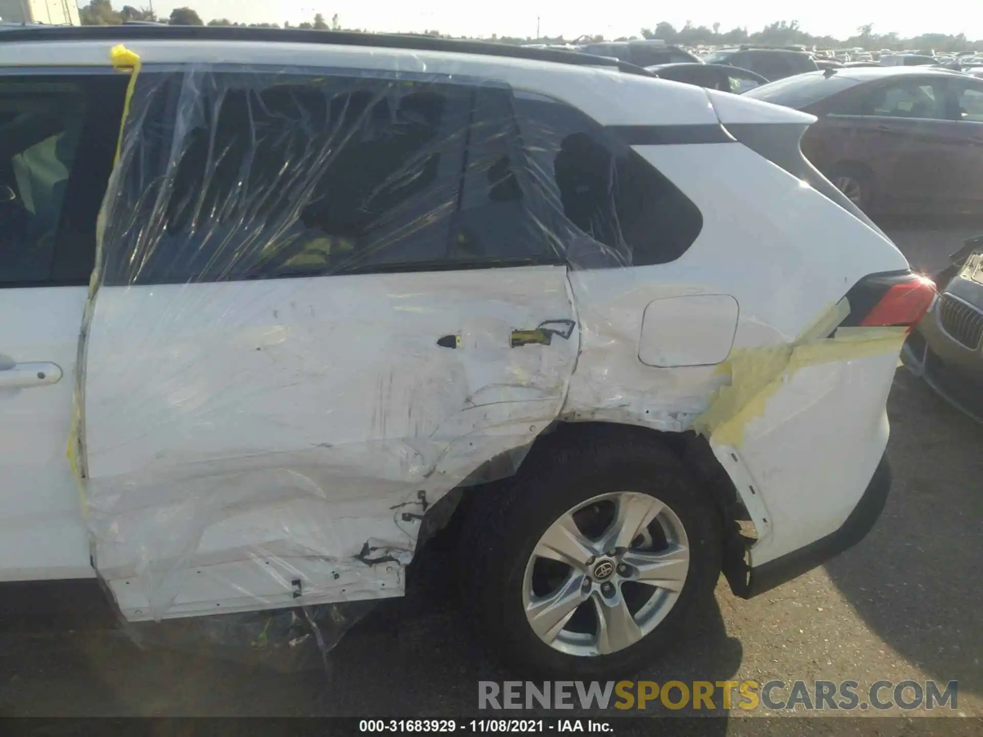 6 Photograph of a damaged car 2T3W1RFV4MC116755 TOYOTA RAV4 2021