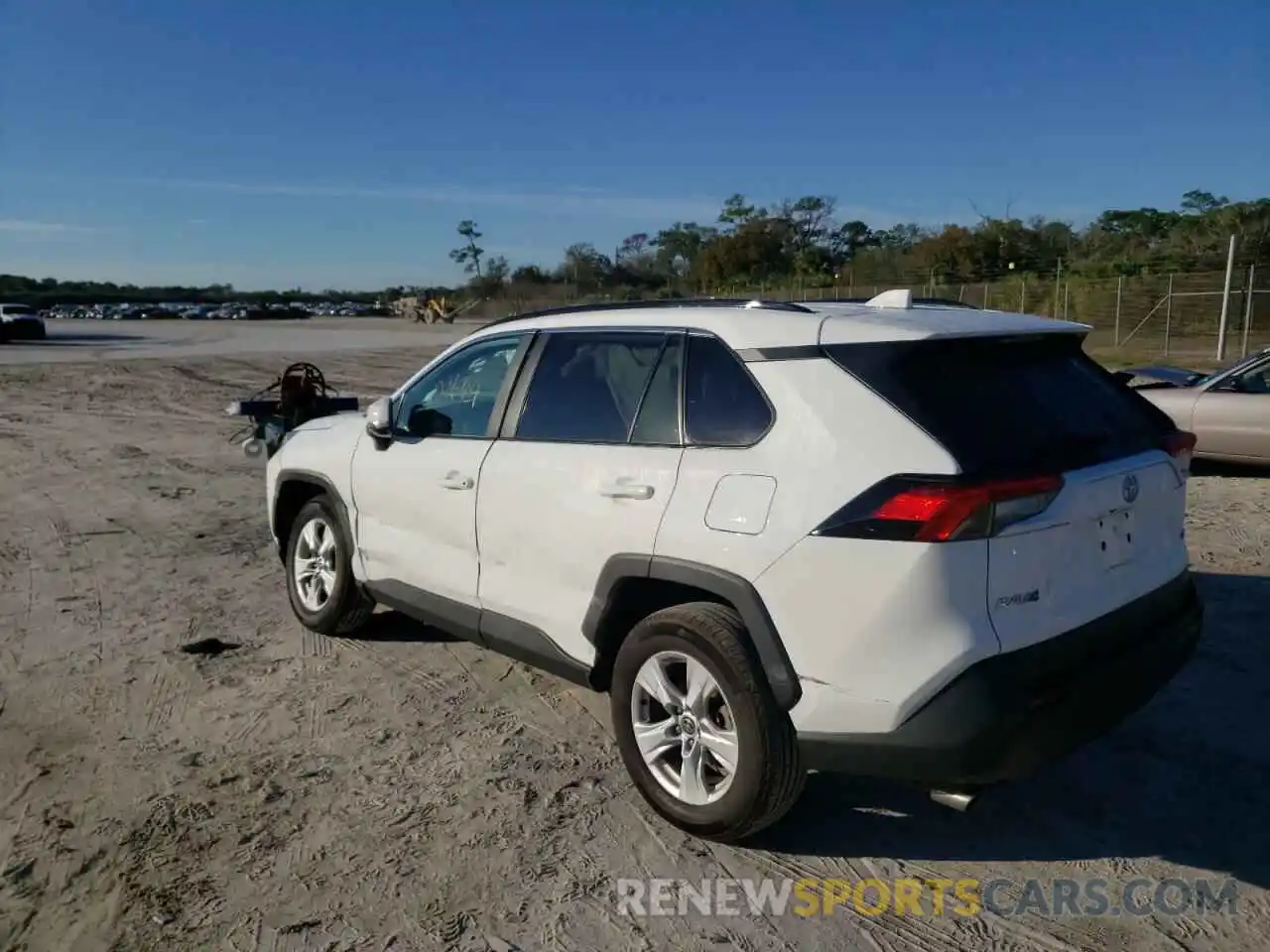 3 Photograph of a damaged car 2T3W1RFV4MC117257 TOYOTA RAV4 2021