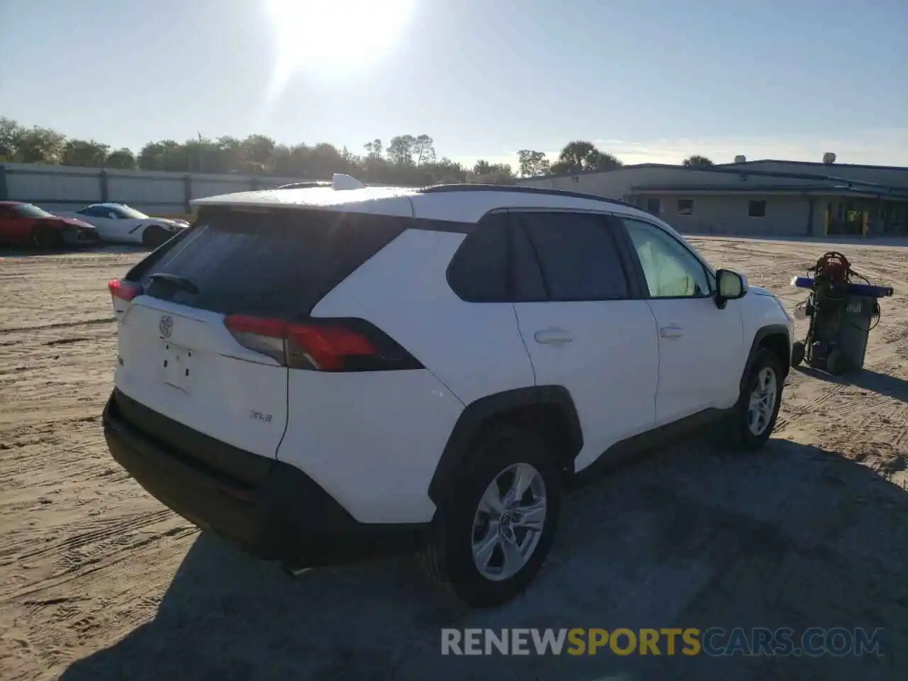 4 Photograph of a damaged car 2T3W1RFV4MC117257 TOYOTA RAV4 2021