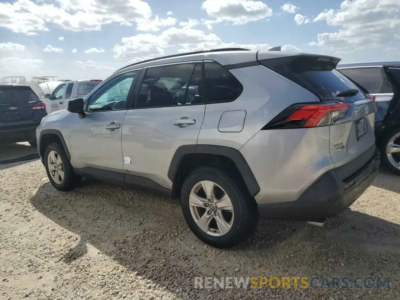 2 Photograph of a damaged car 2T3W1RFV4MC134995 TOYOTA RAV4 2021