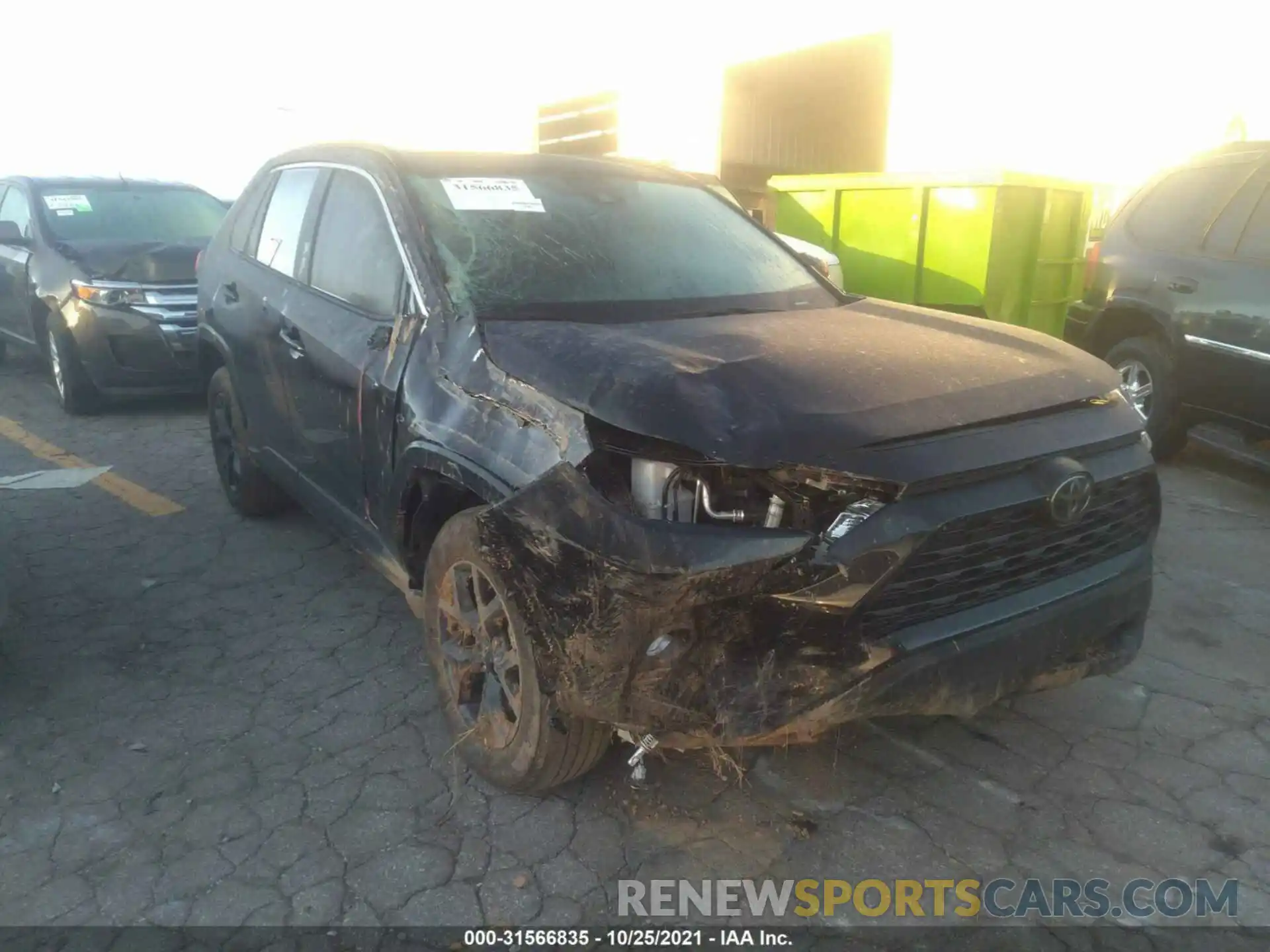 1 Photograph of a damaged car 2T3W1RFV4MC140425 TOYOTA RAV4 2021