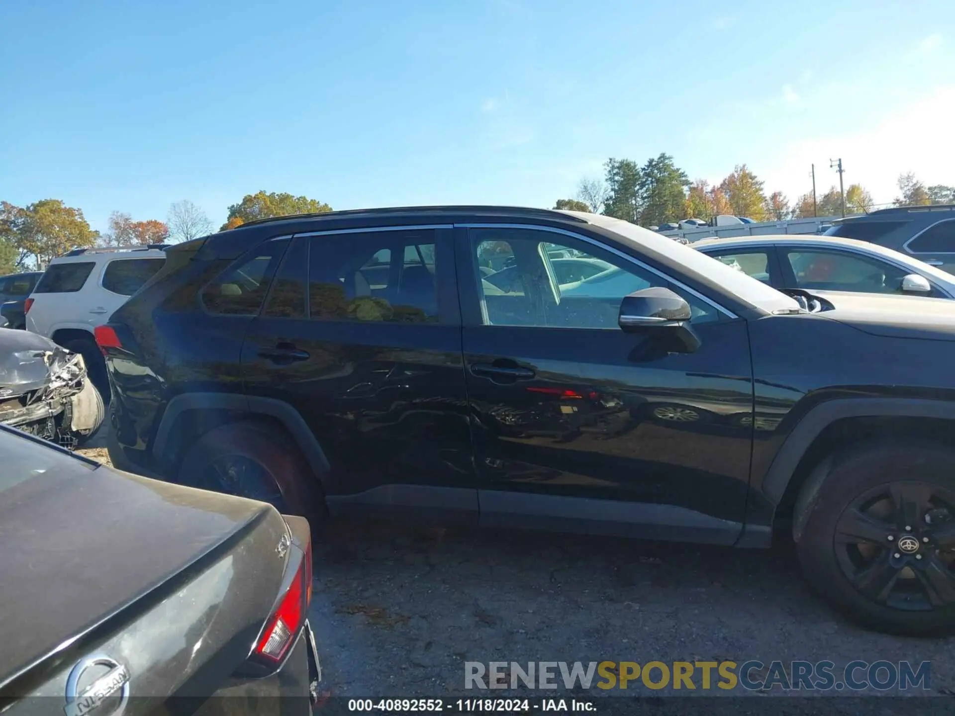 12 Photograph of a damaged car 2T3W1RFV4MC141350 TOYOTA RAV4 2021