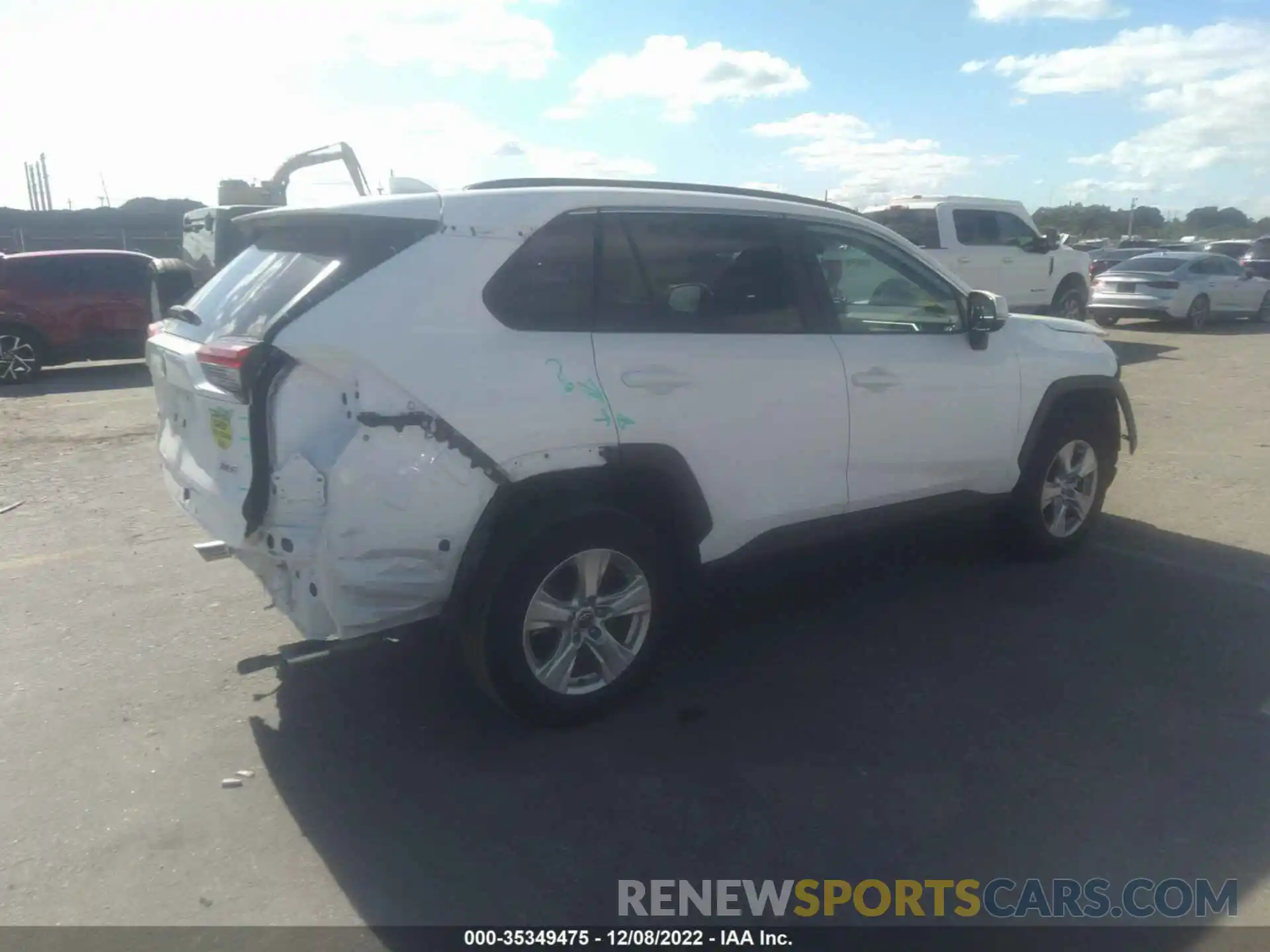 4 Photograph of a damaged car 2T3W1RFV4MC141896 TOYOTA RAV4 2021