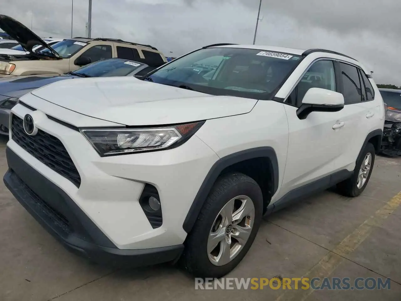 1 Photograph of a damaged car 2T3W1RFV4MC168208 TOYOTA RAV4 2021