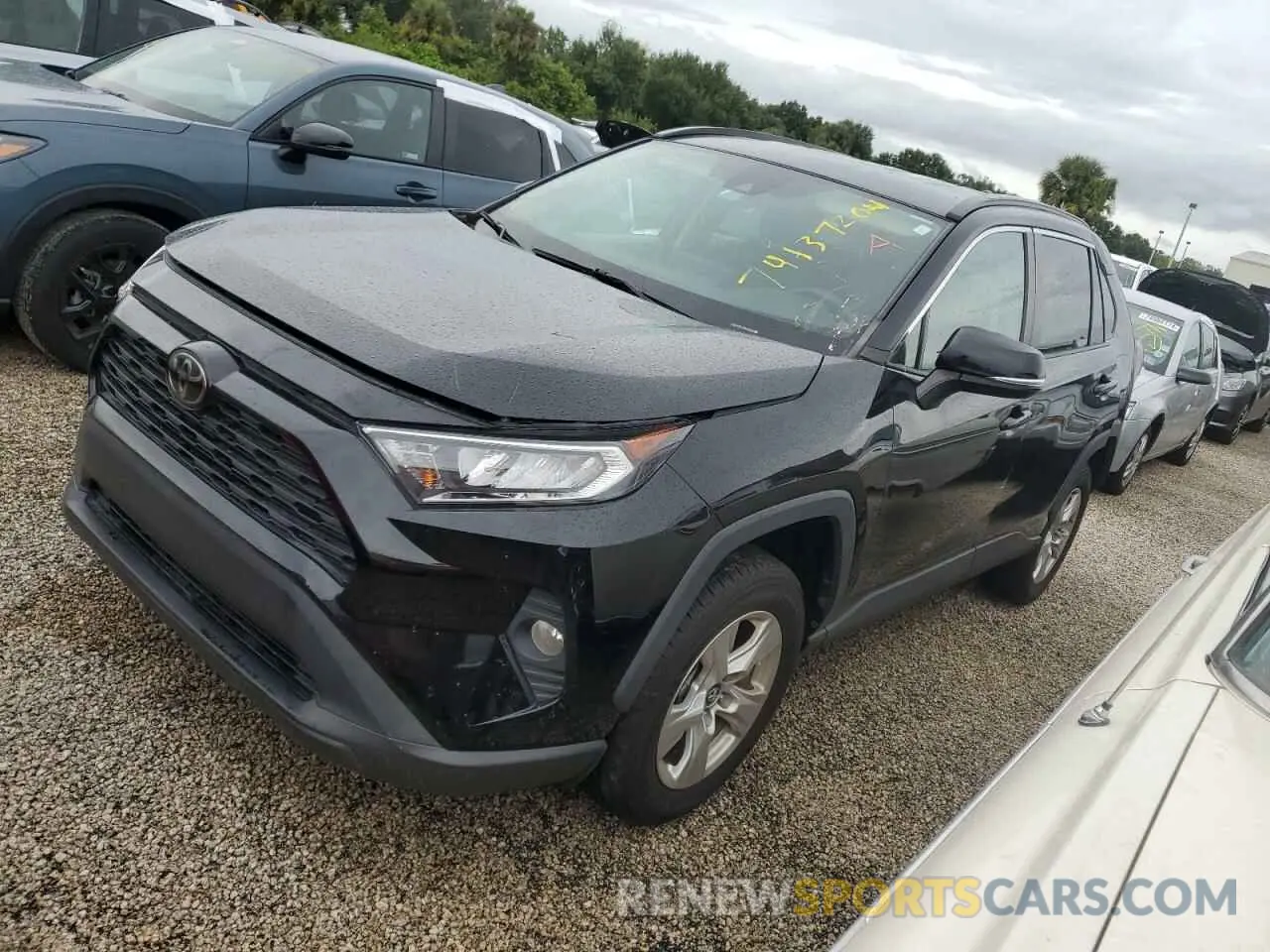 1 Photograph of a damaged car 2T3W1RFV4MW105916 TOYOTA RAV4 2021
