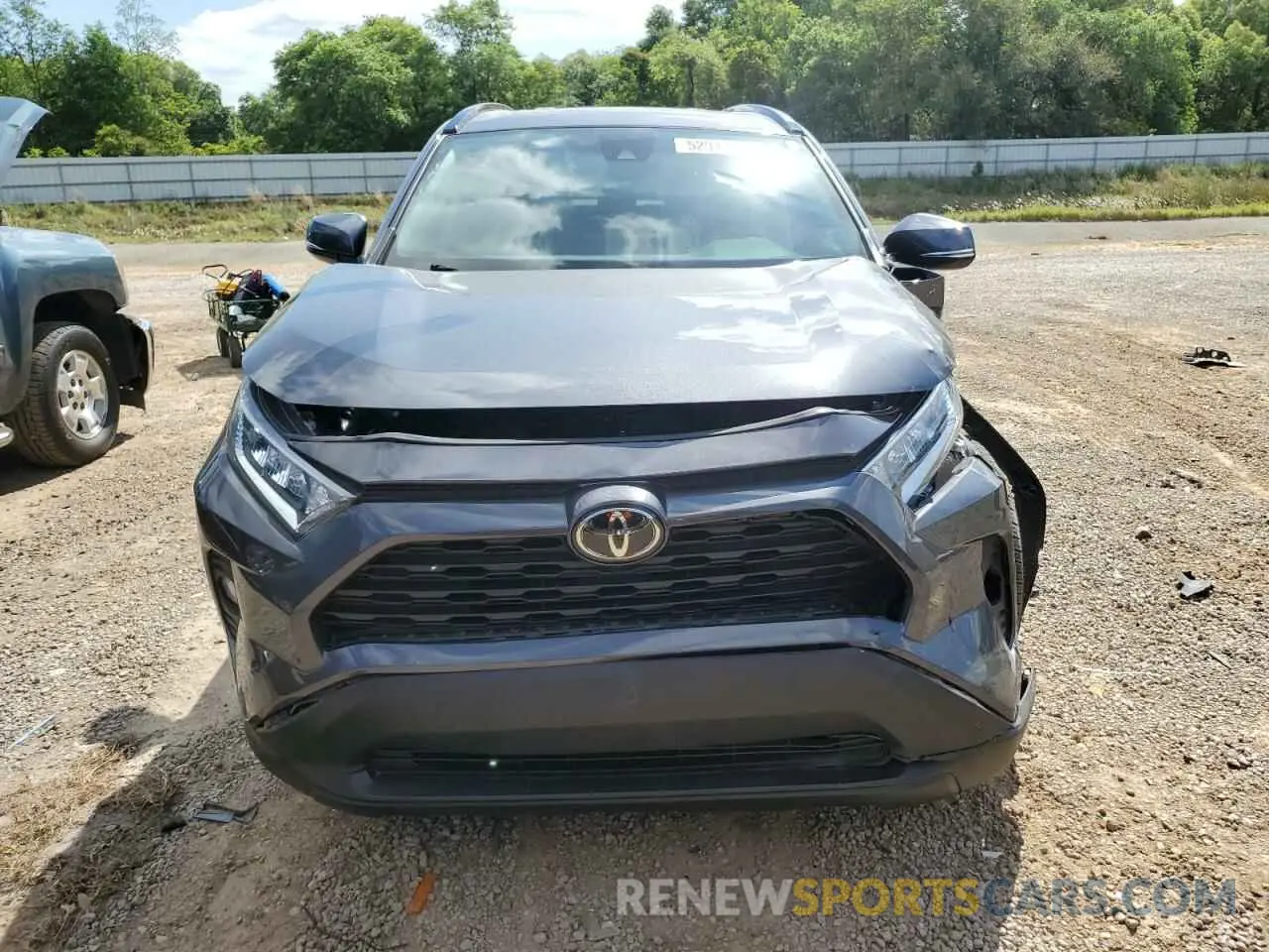 5 Photograph of a damaged car 2T3W1RFV4MW110985 TOYOTA RAV4 2021