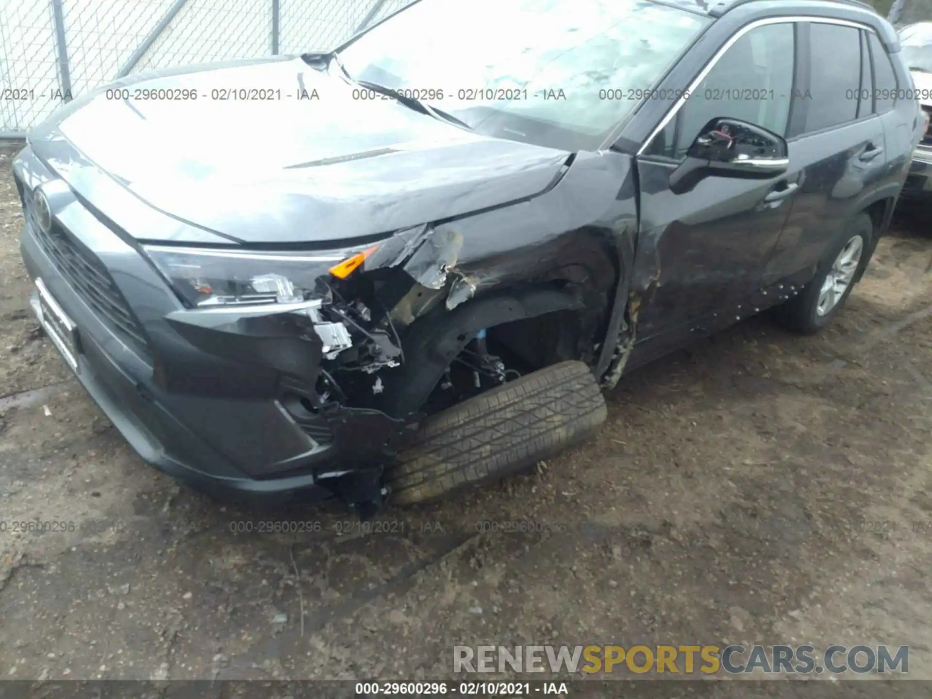 2 Photograph of a damaged car 2T3W1RFV4MW111800 TOYOTA RAV4 2021