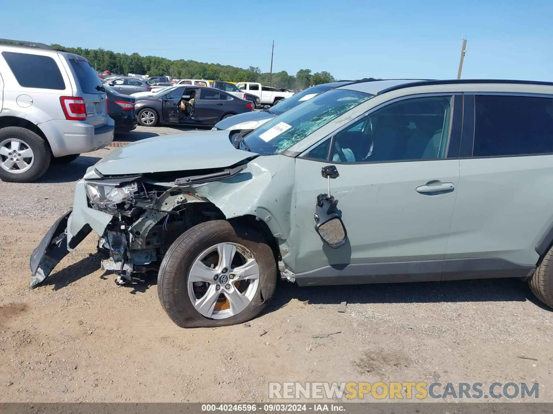 14 Photograph of a damaged car 2T3W1RFV4MW115989 TOYOTA RAV4 2021