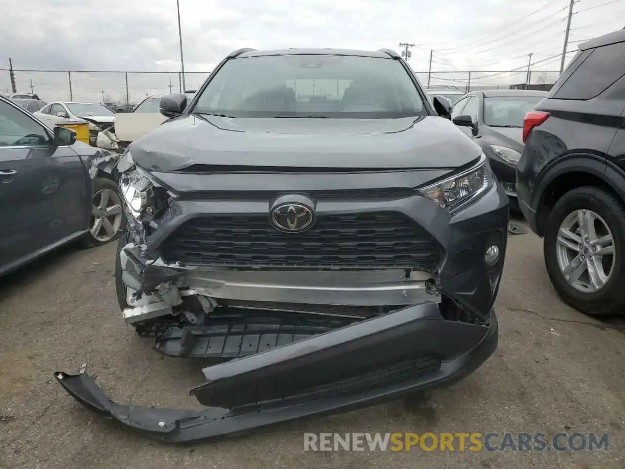 5 Photograph of a damaged car 2T3W1RFV4MW116933 TOYOTA RAV4 2021