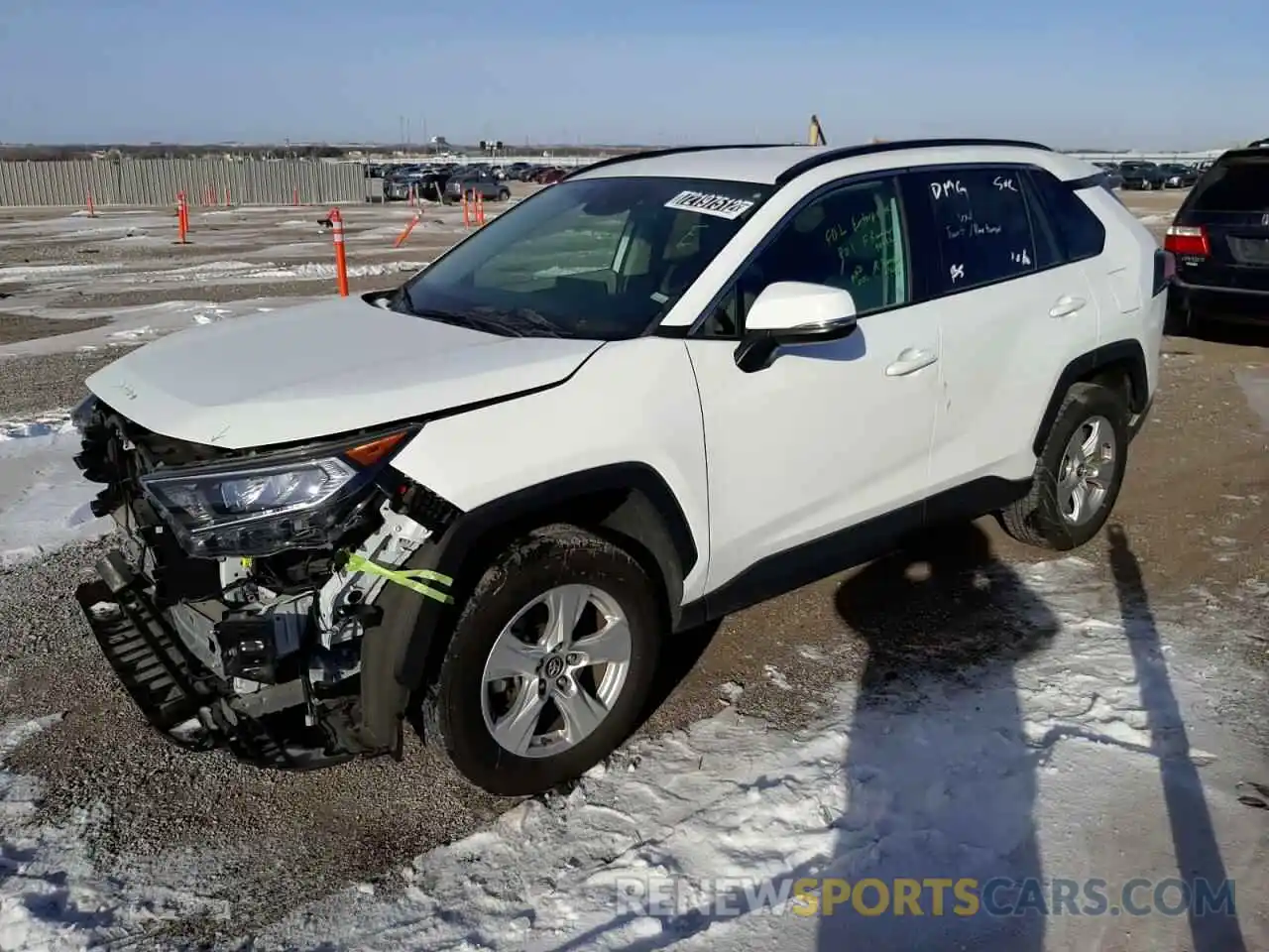 1 Photograph of a damaged car 2T3W1RFV4MW119301 TOYOTA RAV4 2021