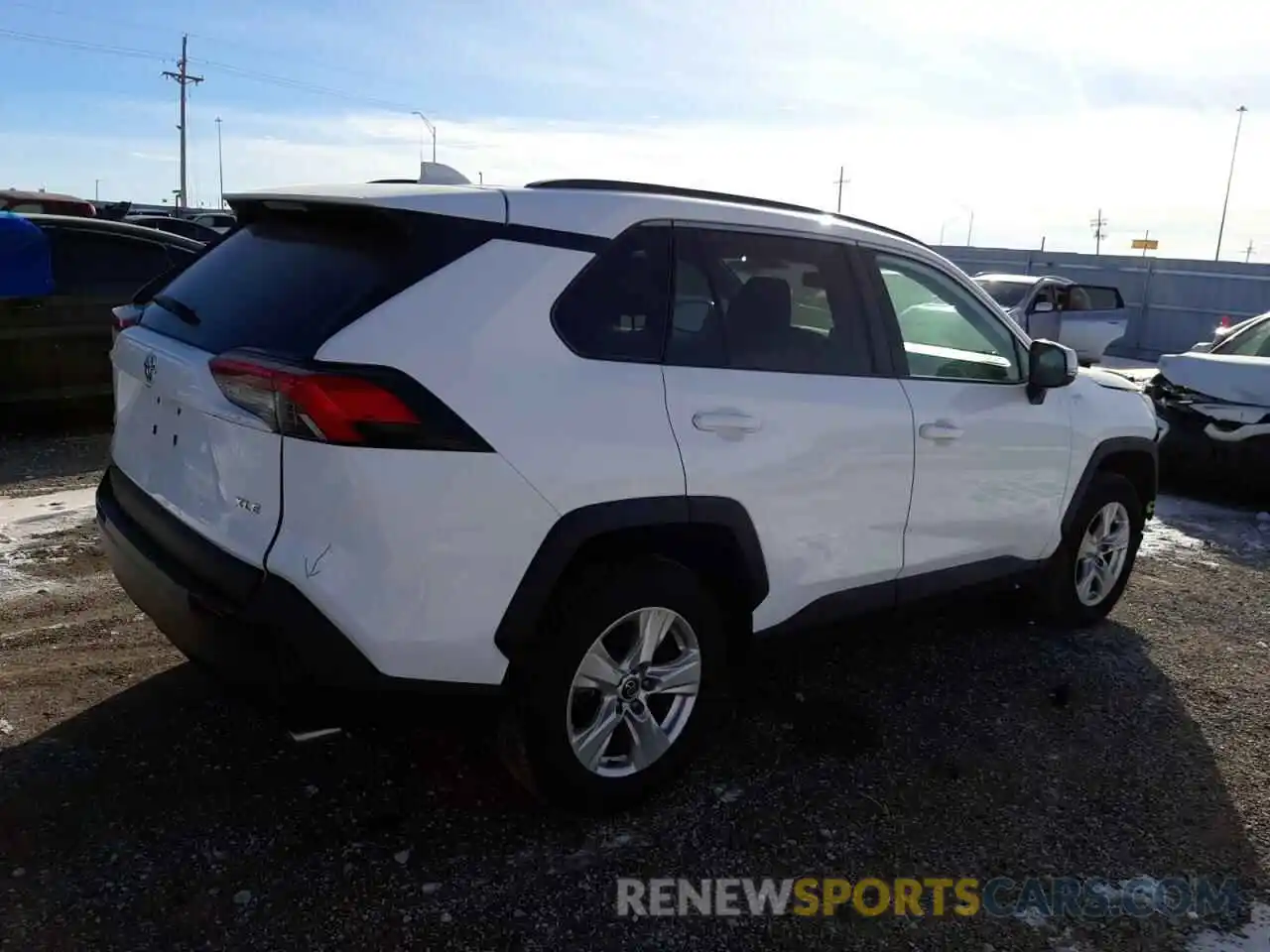 3 Photograph of a damaged car 2T3W1RFV4MW119301 TOYOTA RAV4 2021