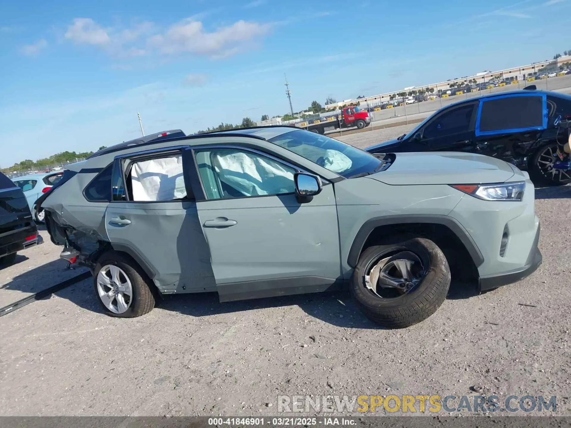 13 Photograph of a damaged car 2T3W1RFV4MW136969 TOYOTA RAV4 2021