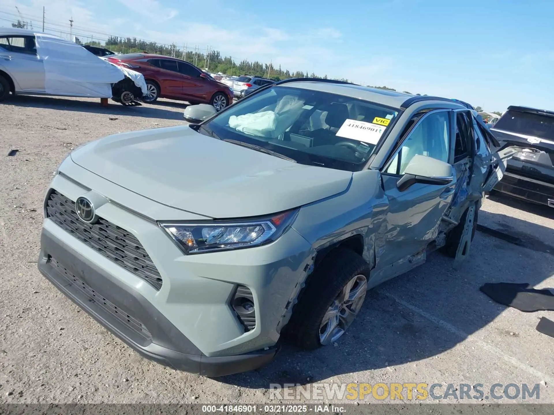 2 Photograph of a damaged car 2T3W1RFV4MW136969 TOYOTA RAV4 2021
