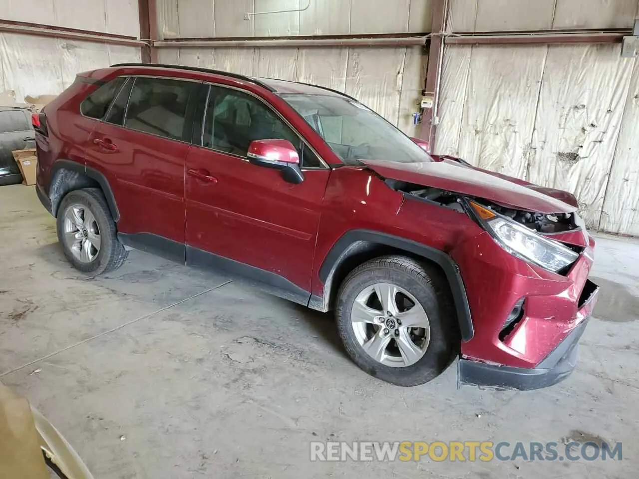 4 Photograph of a damaged car 2T3W1RFV4MW138172 TOYOTA RAV4 2021