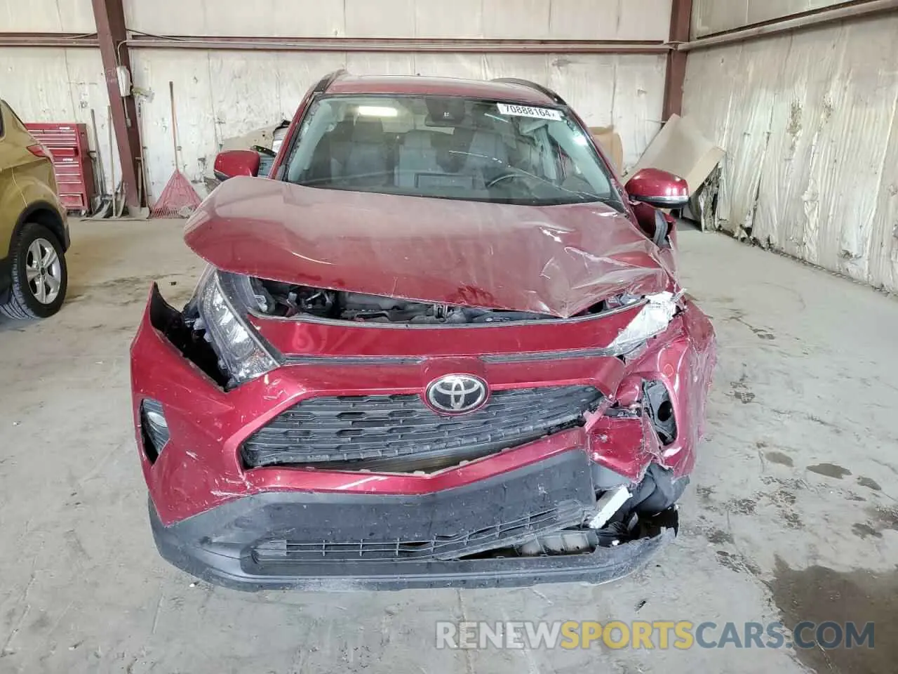 5 Photograph of a damaged car 2T3W1RFV4MW138172 TOYOTA RAV4 2021