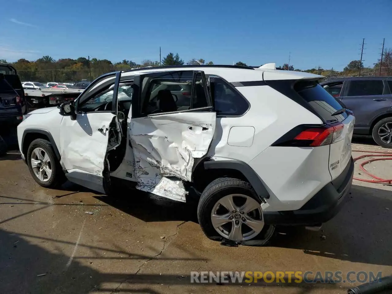 2 Photograph of a damaged car 2T3W1RFV4MW139774 TOYOTA RAV4 2021