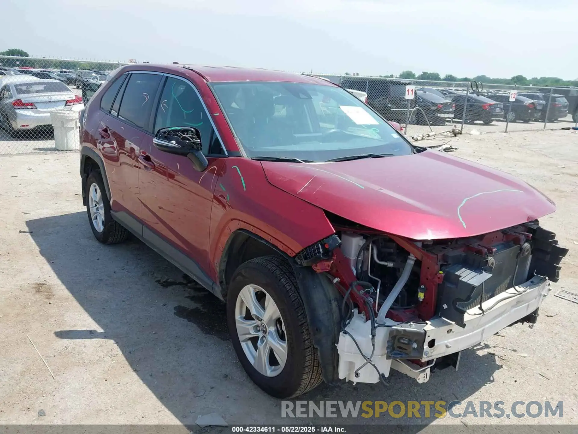 1 Photograph of a damaged car 2T3W1RFV4MW141427 TOYOTA RAV4 2021
