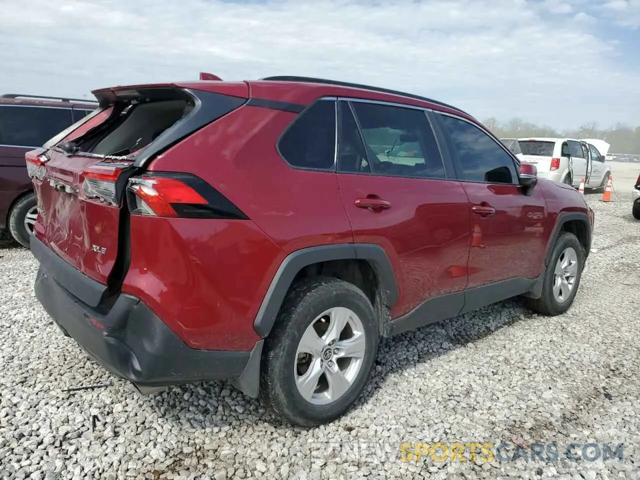3 Photograph of a damaged car 2T3W1RFV4MW146109 TOYOTA RAV4 2021