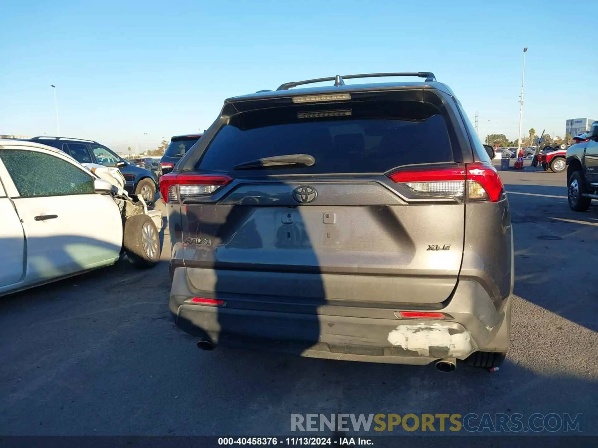 17 Photograph of a damaged car 2T3W1RFV4MW146448 TOYOTA RAV4 2021