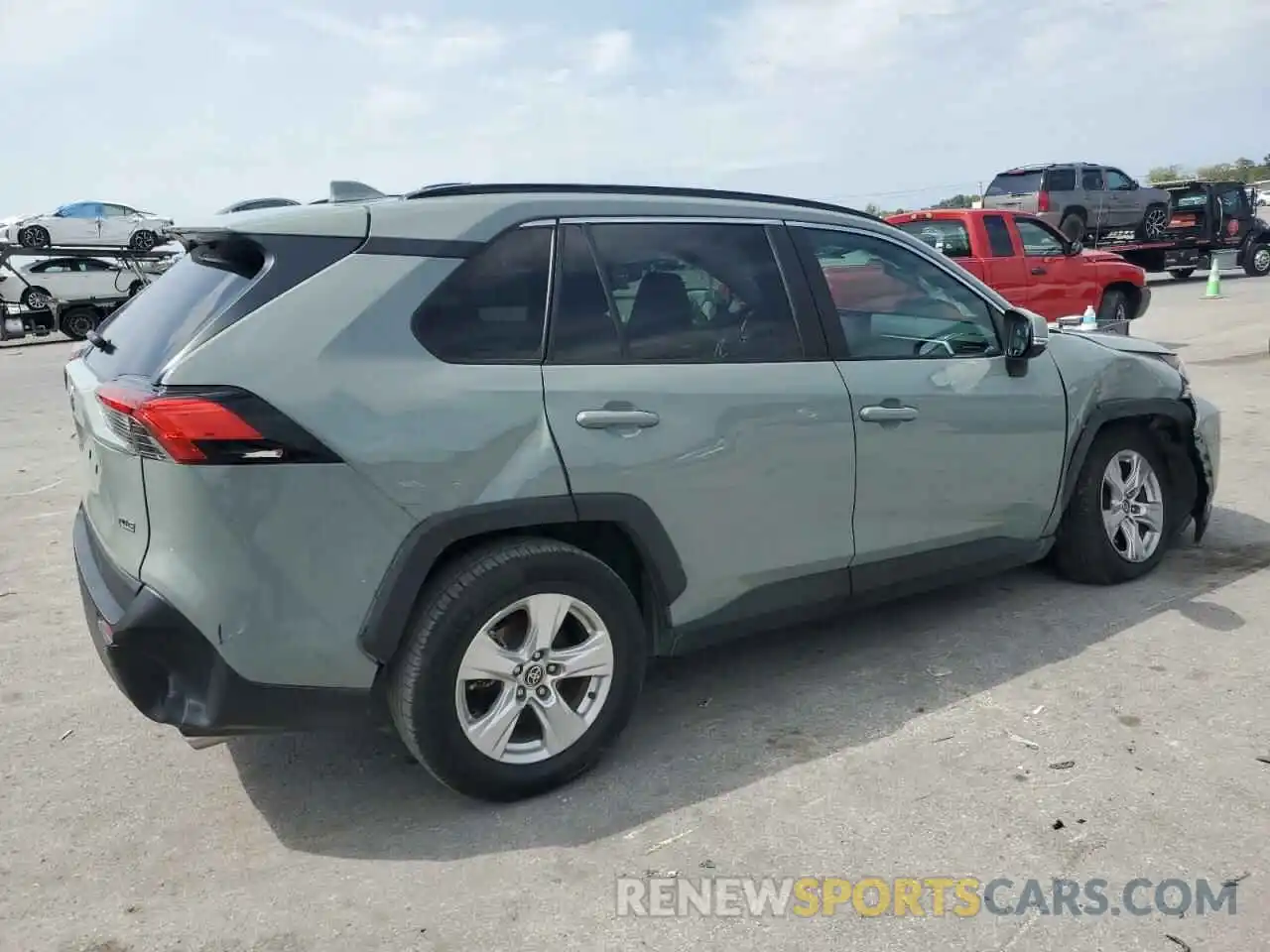 3 Photograph of a damaged car 2T3W1RFV4MW160365 TOYOTA RAV4 2021