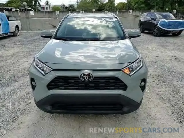 14 Photograph of a damaged car 2T3W1RFV4MW172841 TOYOTA RAV4 2021