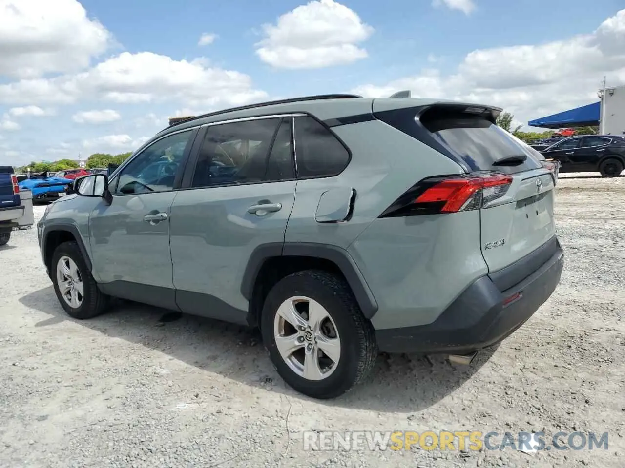 2 Photograph of a damaged car 2T3W1RFV4MW172841 TOYOTA RAV4 2021