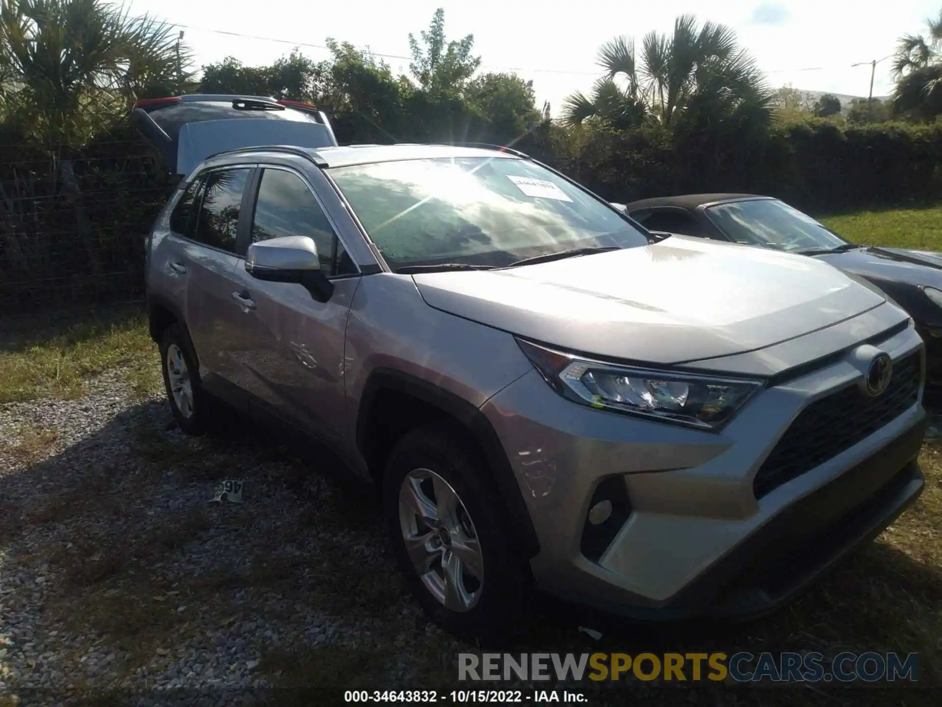 1 Photograph of a damaged car 2T3W1RFV4MW178137 TOYOTA RAV4 2021