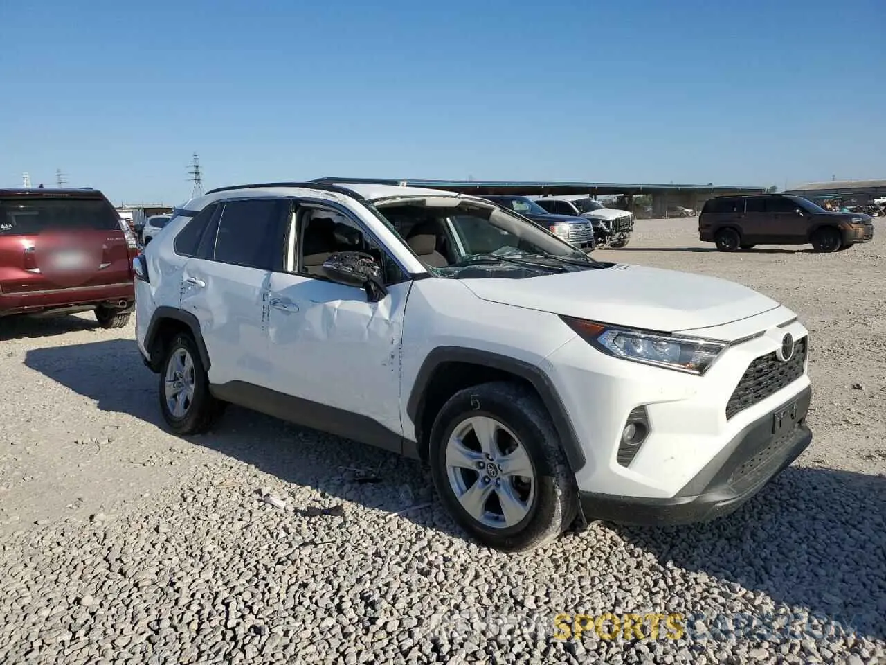 4 Photograph of a damaged car 2T3W1RFV5MC088237 TOYOTA RAV4 2021