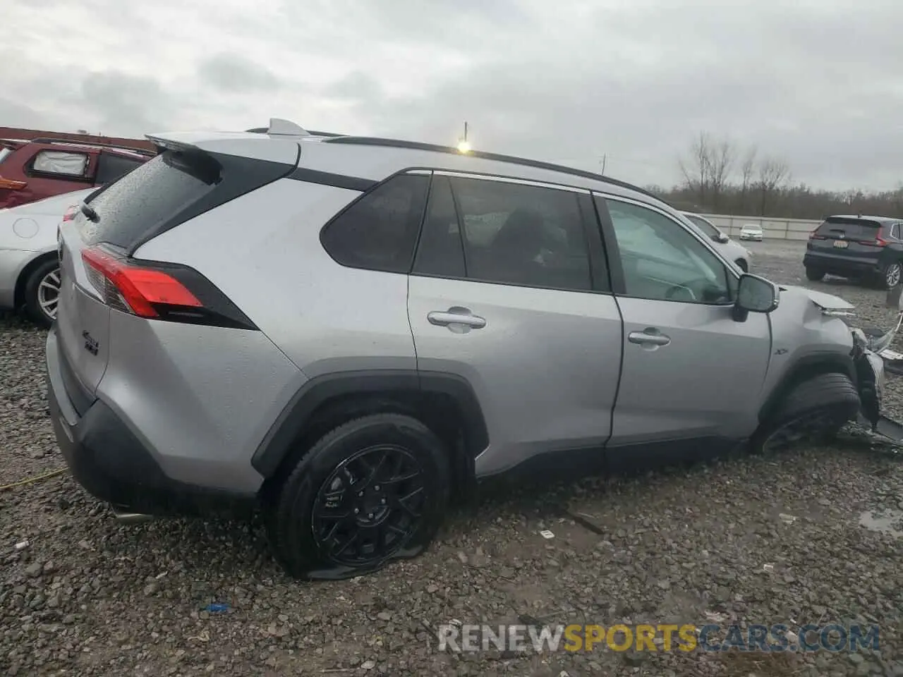 3 Photograph of a damaged car 2T3W1RFV5MC096208 TOYOTA RAV4 2021