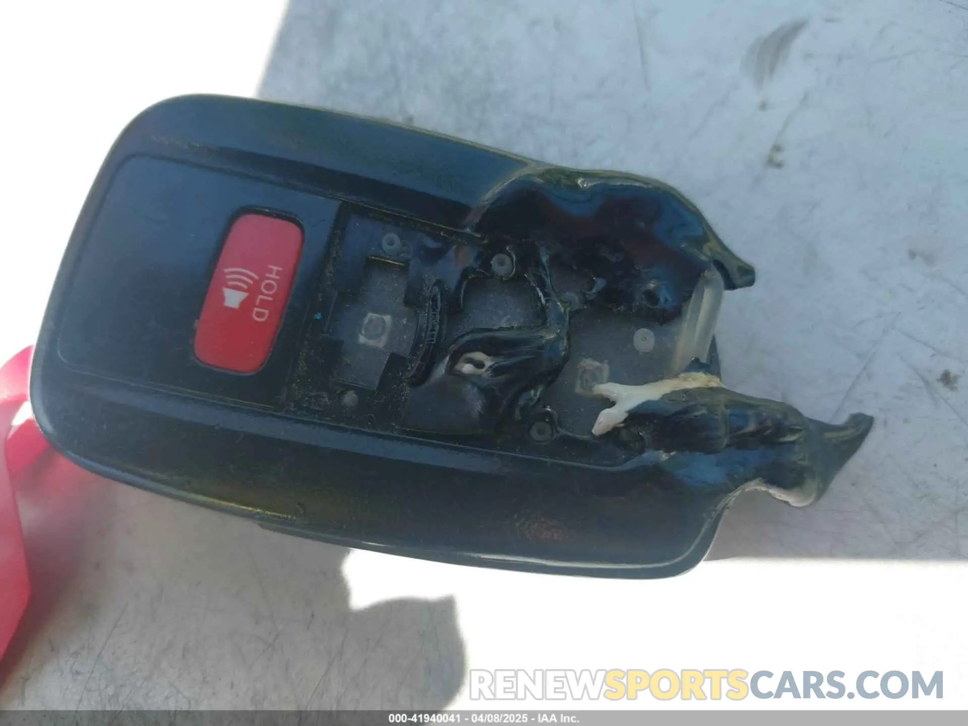 11 Photograph of a damaged car 2T3W1RFV5MC098184 TOYOTA RAV4 2021