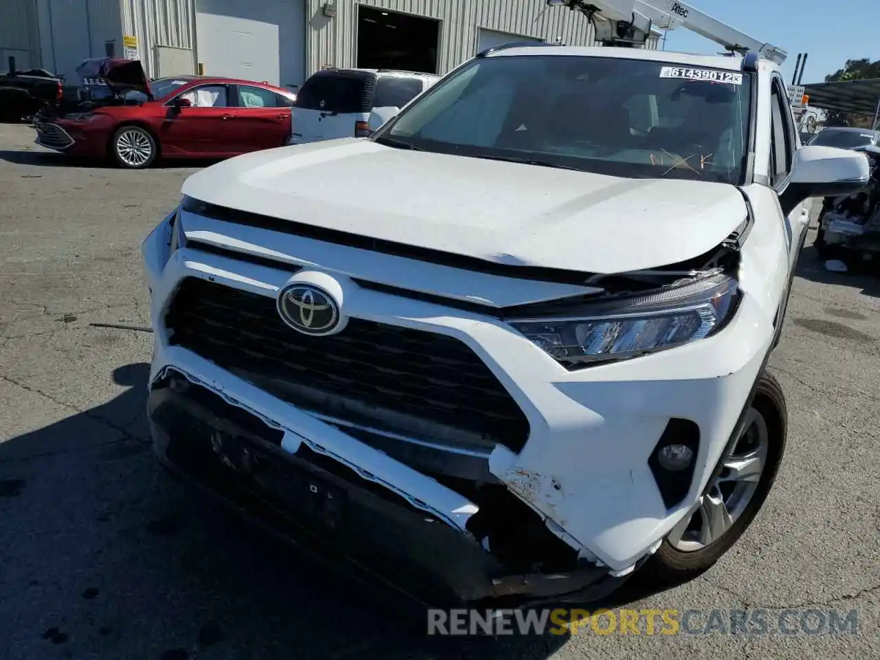 9 Photograph of a damaged car 2T3W1RFV5MC099335 TOYOTA RAV4 2021