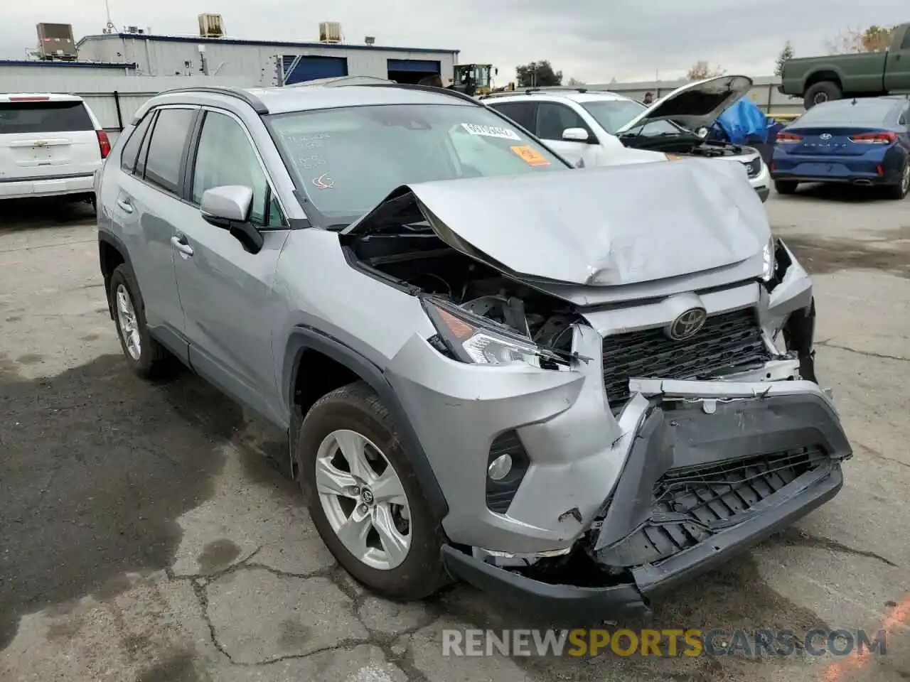 4 Photograph of a damaged car 2T3W1RFV5MC102461 TOYOTA RAV4 2021