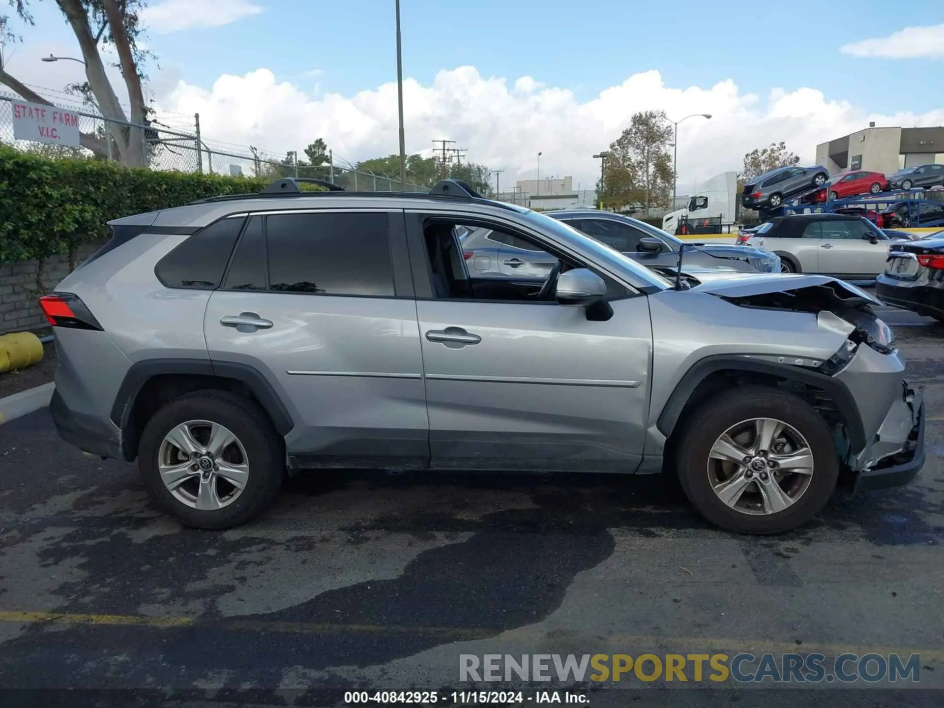 13 Photograph of a damaged car 2T3W1RFV5MC121592 TOYOTA RAV4 2021