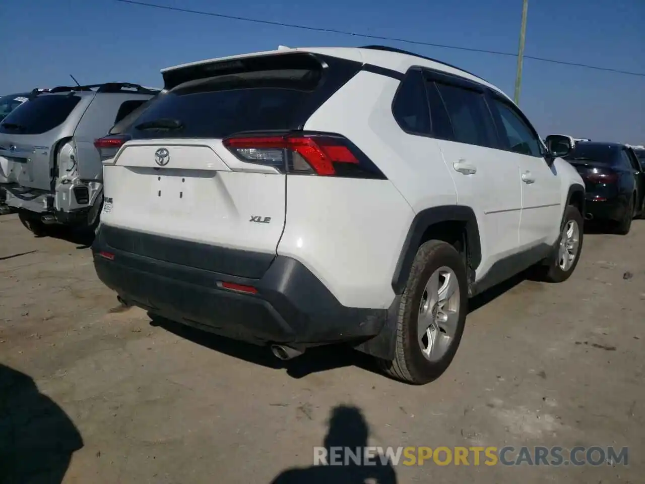 4 Photograph of a damaged car 2T3W1RFV5MC124816 TOYOTA RAV4 2021