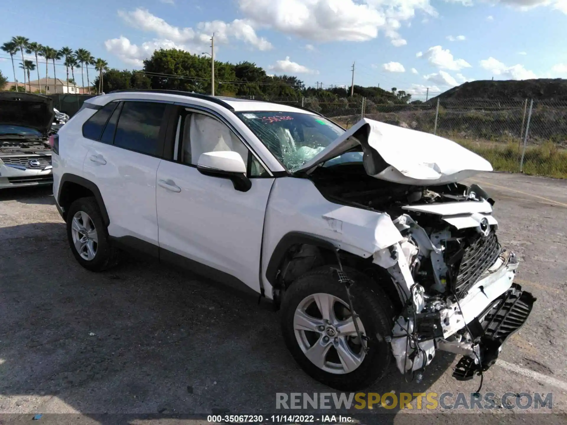 1 Photograph of a damaged car 2T3W1RFV5MC125092 TOYOTA RAV4 2021