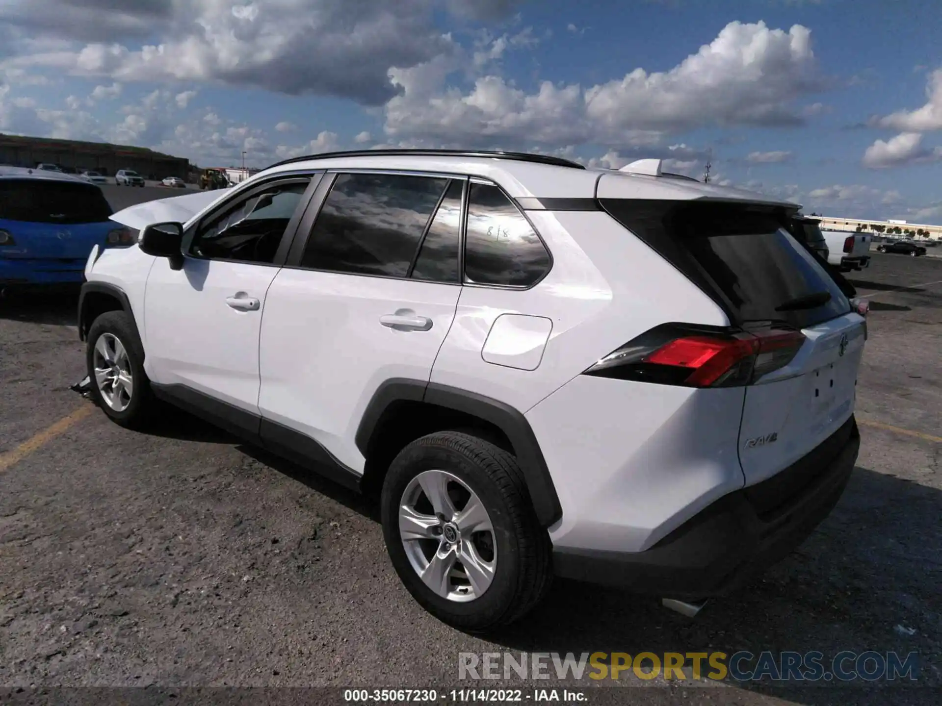 3 Photograph of a damaged car 2T3W1RFV5MC125092 TOYOTA RAV4 2021