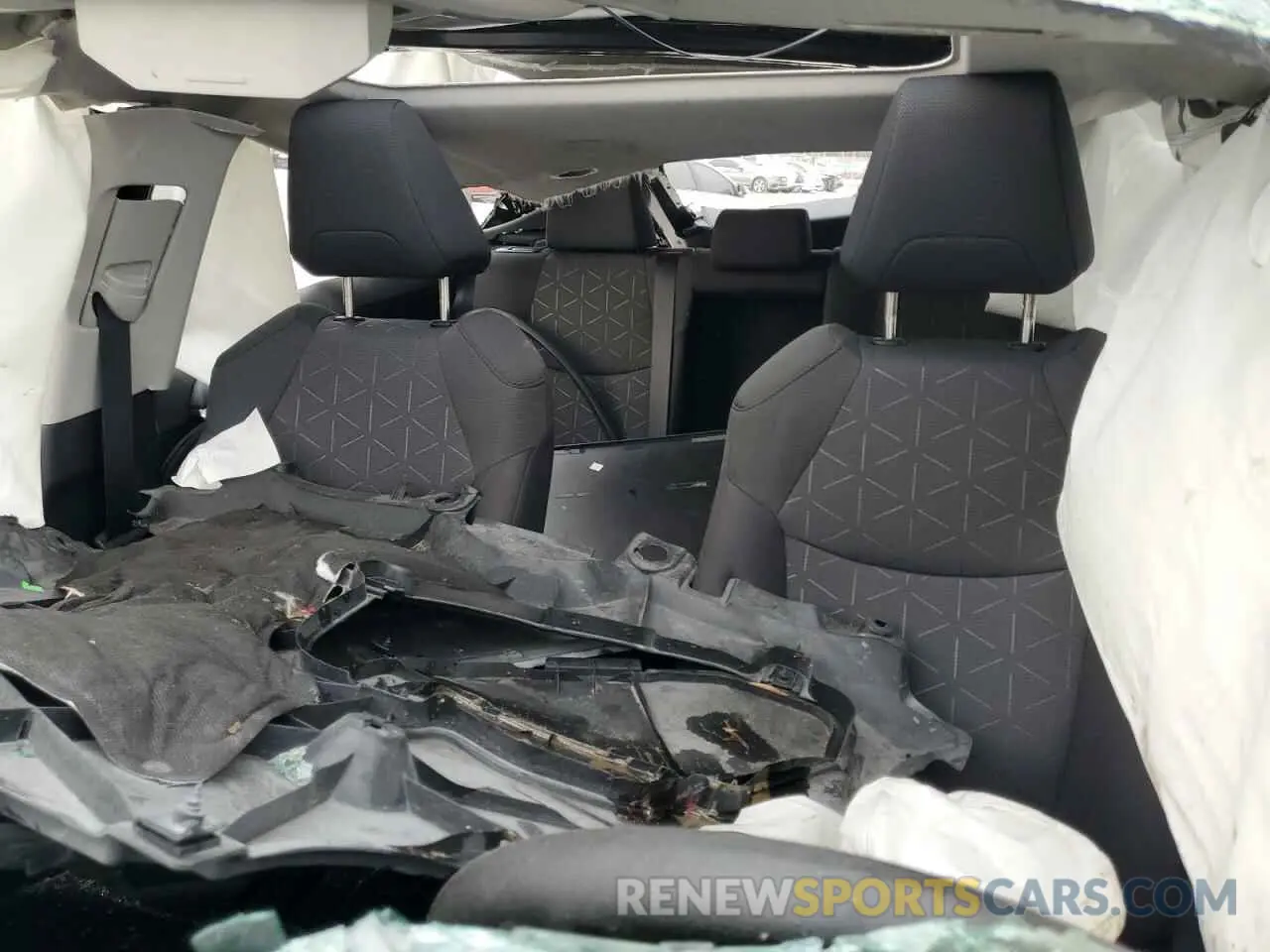 10 Photograph of a damaged car 2T3W1RFV5MC138540 TOYOTA RAV4 2021
